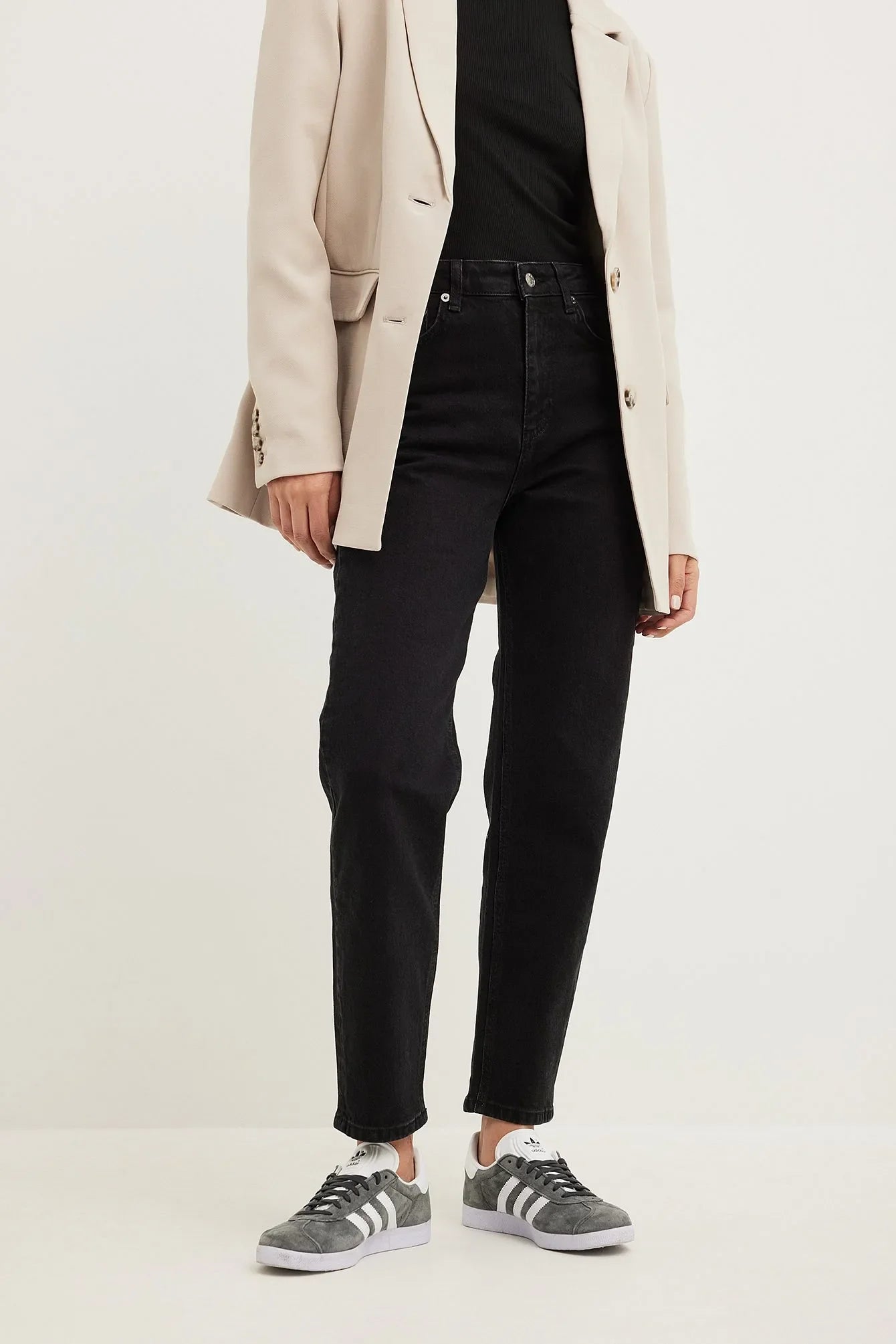 Classic Mom High Waist Jeans - Timeless Style & Comfort