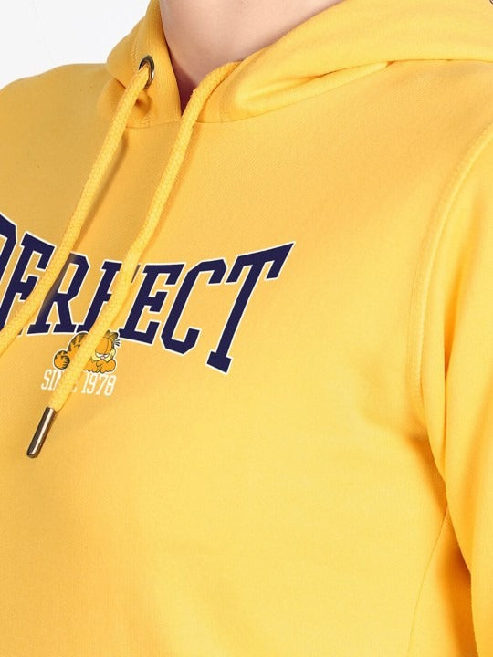 Garfield Printed Hooded Pullover Yellow Hoodie for Women – Casual Streetwear Pakistan | DENIMS