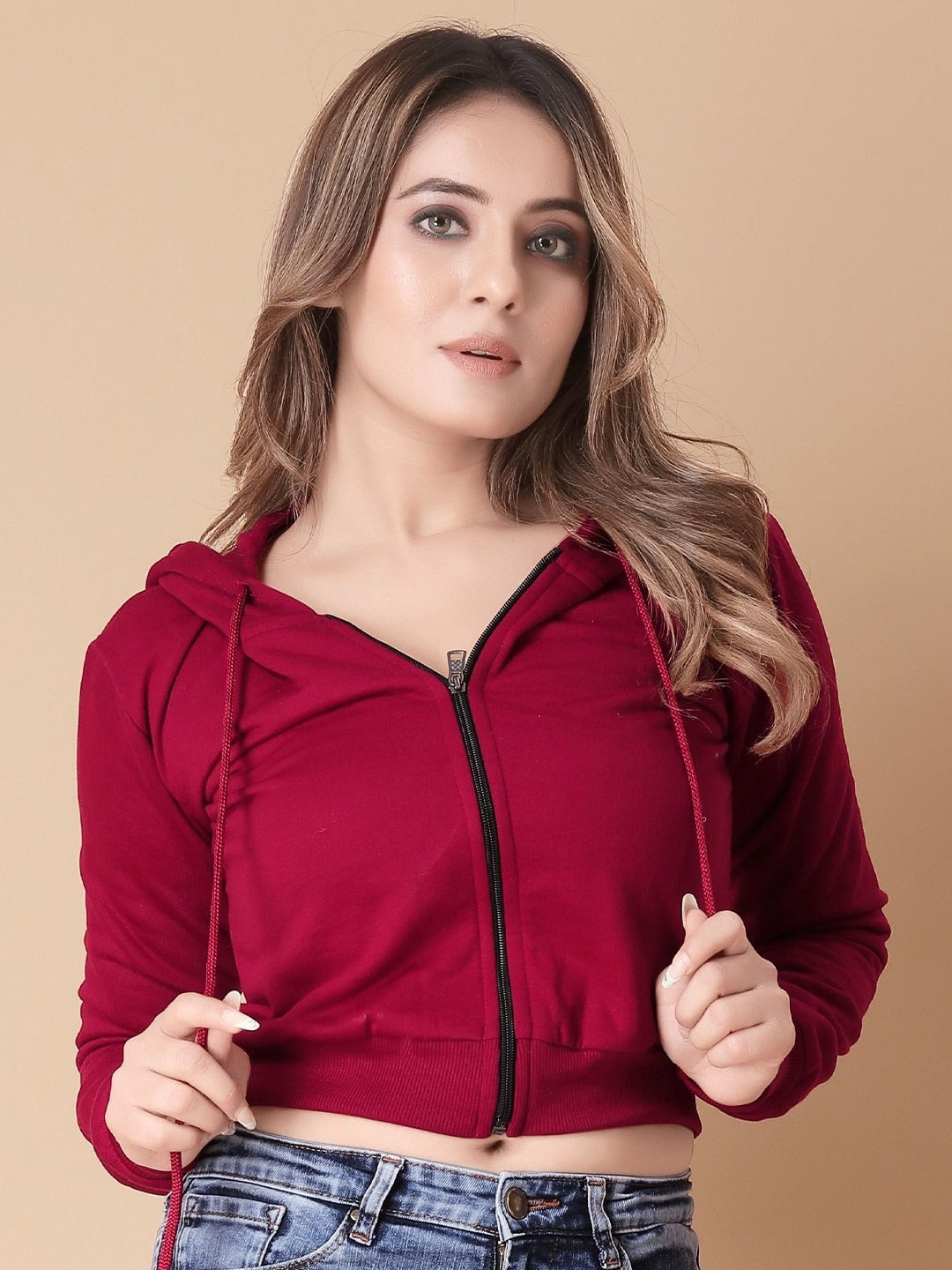 Women Solid Hooded Cropped Zipper Hoodie – Cropped Zip-Up, Breathable & Travel-Ready | DENIMS