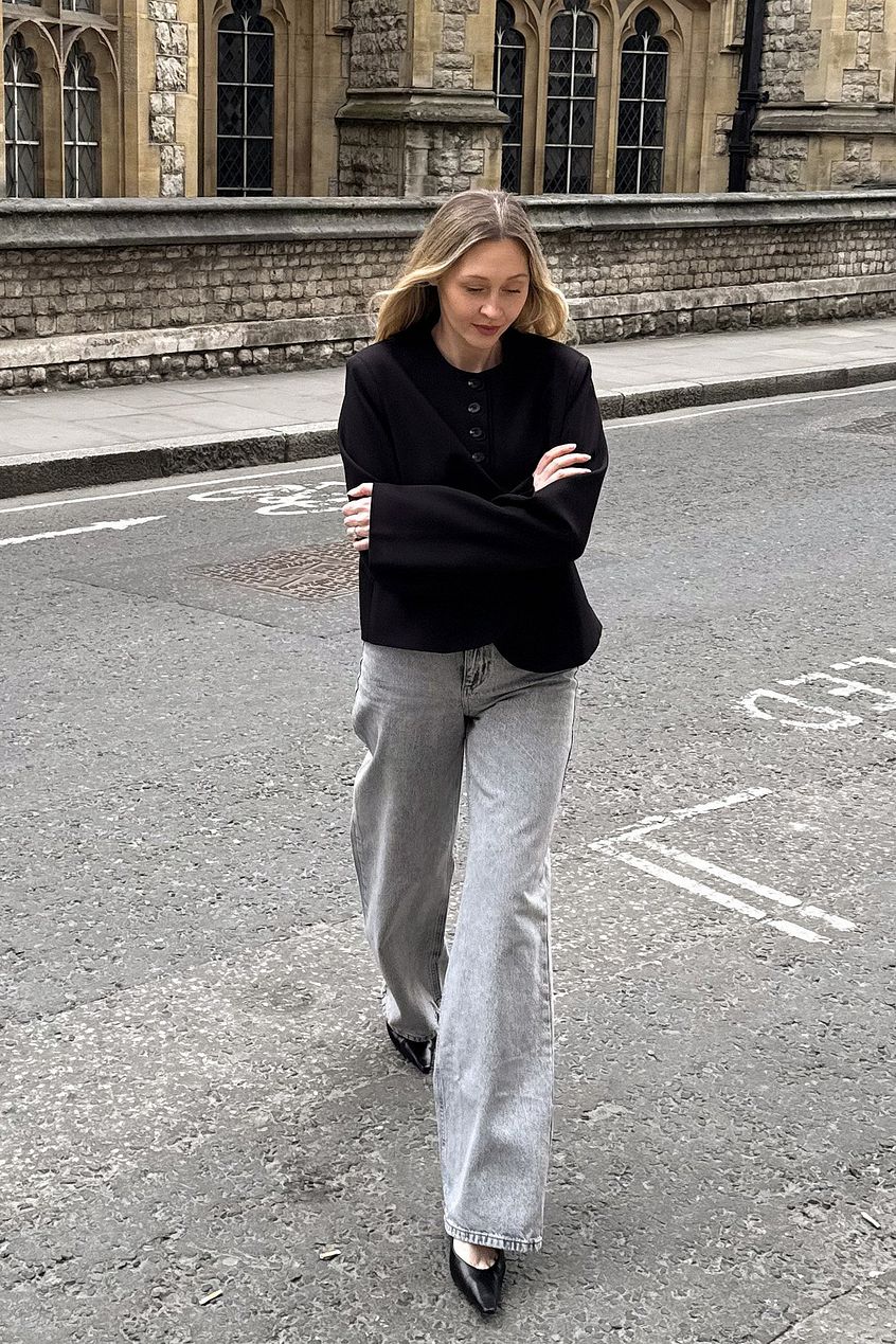 Women Wide High Waist Jeans – Flattering Wide-Leg High-Rise Denim for Pakistan | DENIMS (Copy)