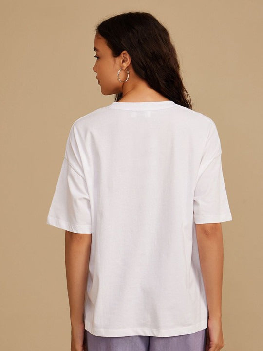 Women Graphic Printed Round Neck Cotton Boxy T-Shirt – Stylish Casual Wear in Pakistan
