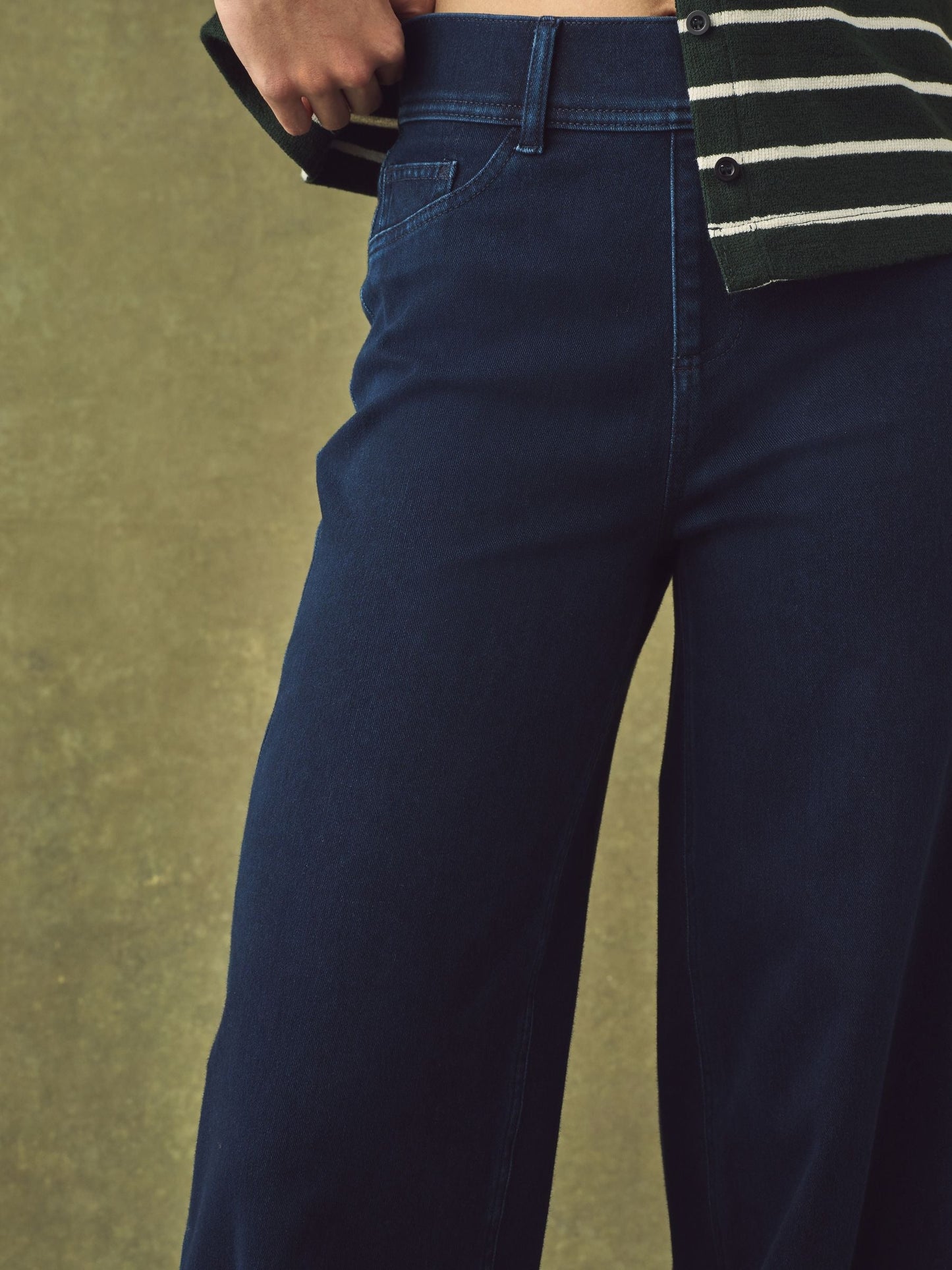 Women River Island Blue High Waisted Pocket Front Wide Leg Jeans – Stylish Denim Pants for Pakistan