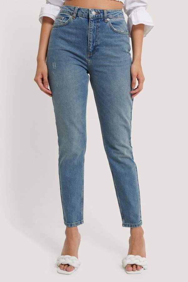 Women Skinny Fit Mid-Rise Low Distress Cropped Stretchable Jeans