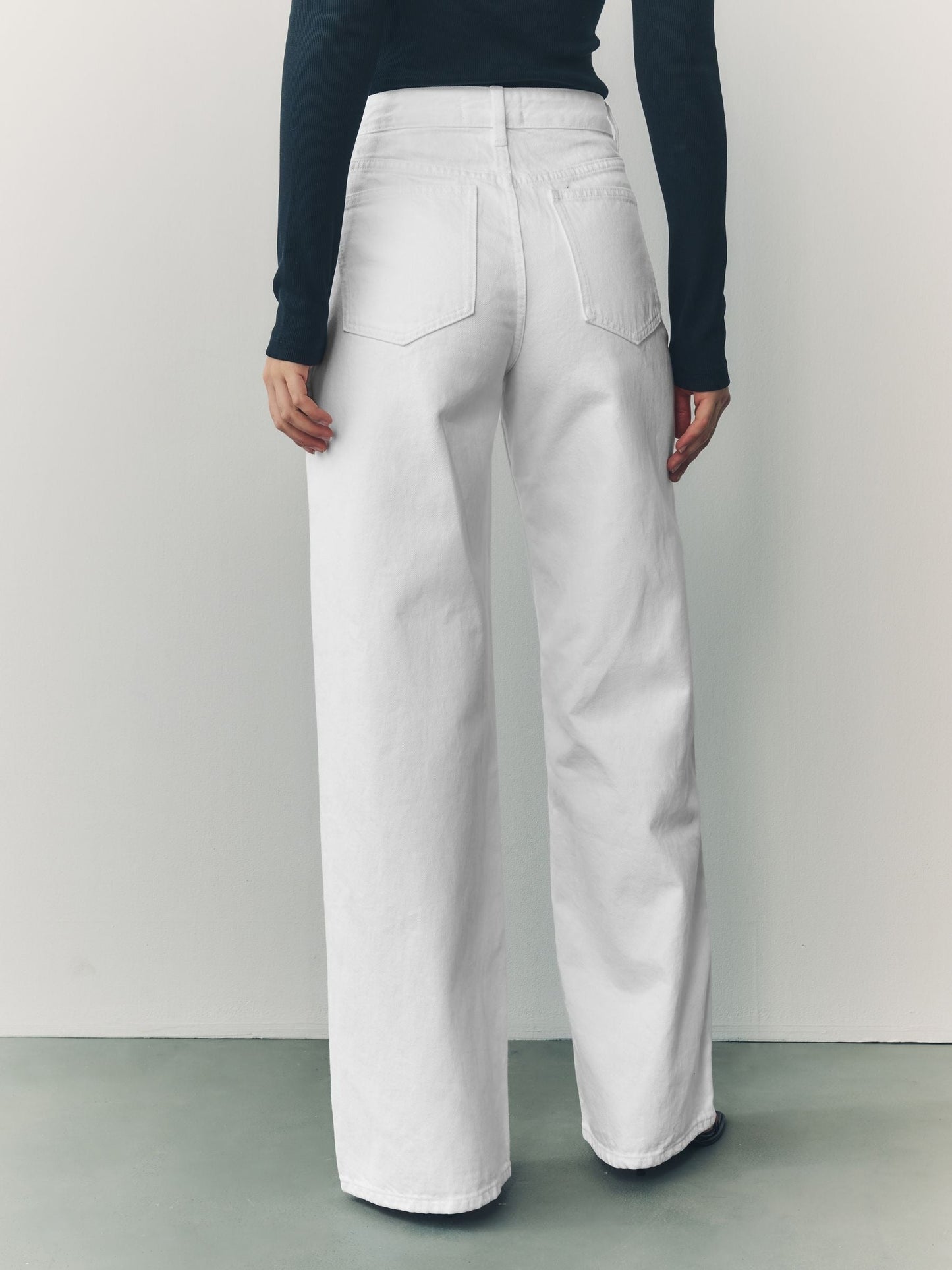 Women White Wide Leg Jeans – Elegant High Waisted Denim Pants for Stylish Outfits in Pakistan | DENIMS