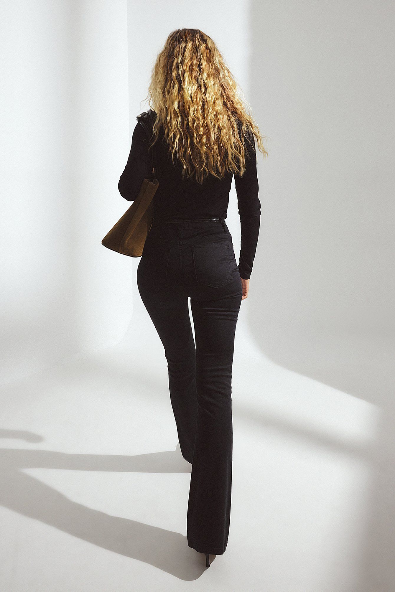 Flared High Waist Stretch Jeans for Women – Trendy Fit with Premium Comfort | DENIMS