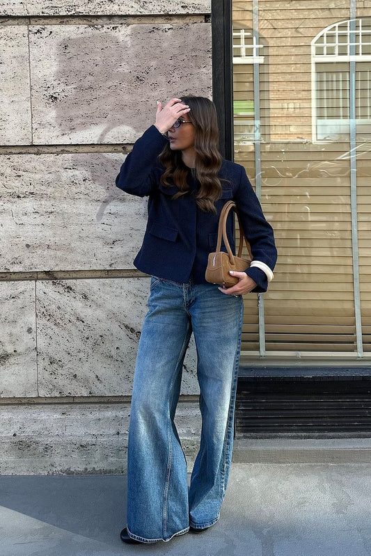 Women Low Waist Wide Leg Jeans with Seam Details – Trendy Low-Rise Baggy Denim, Structured Seams for Shape | DENIMS