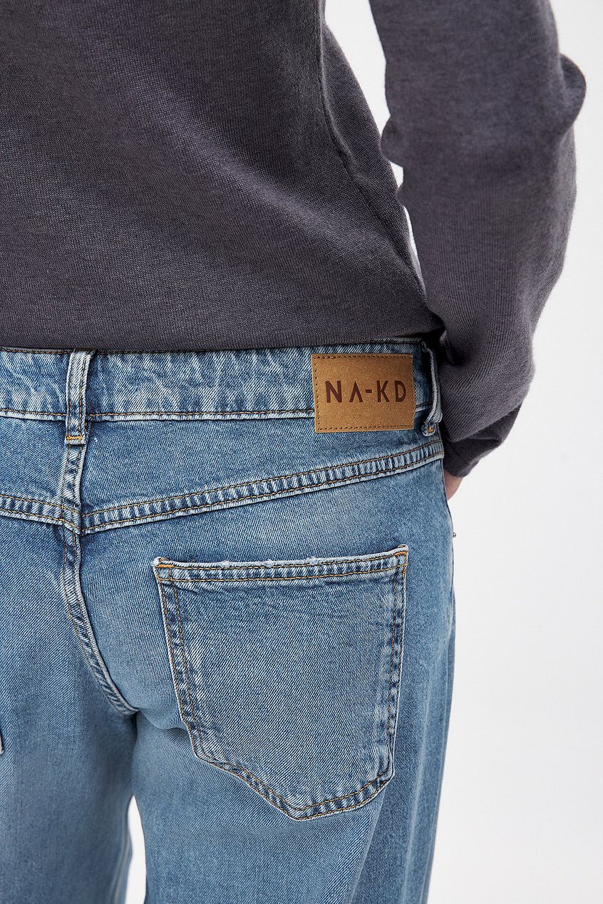 Women Wide Leg Mid Waist Jeans – Trendy Mid-Rise Wide Leg Denim for Pakistani Women | DENIMS