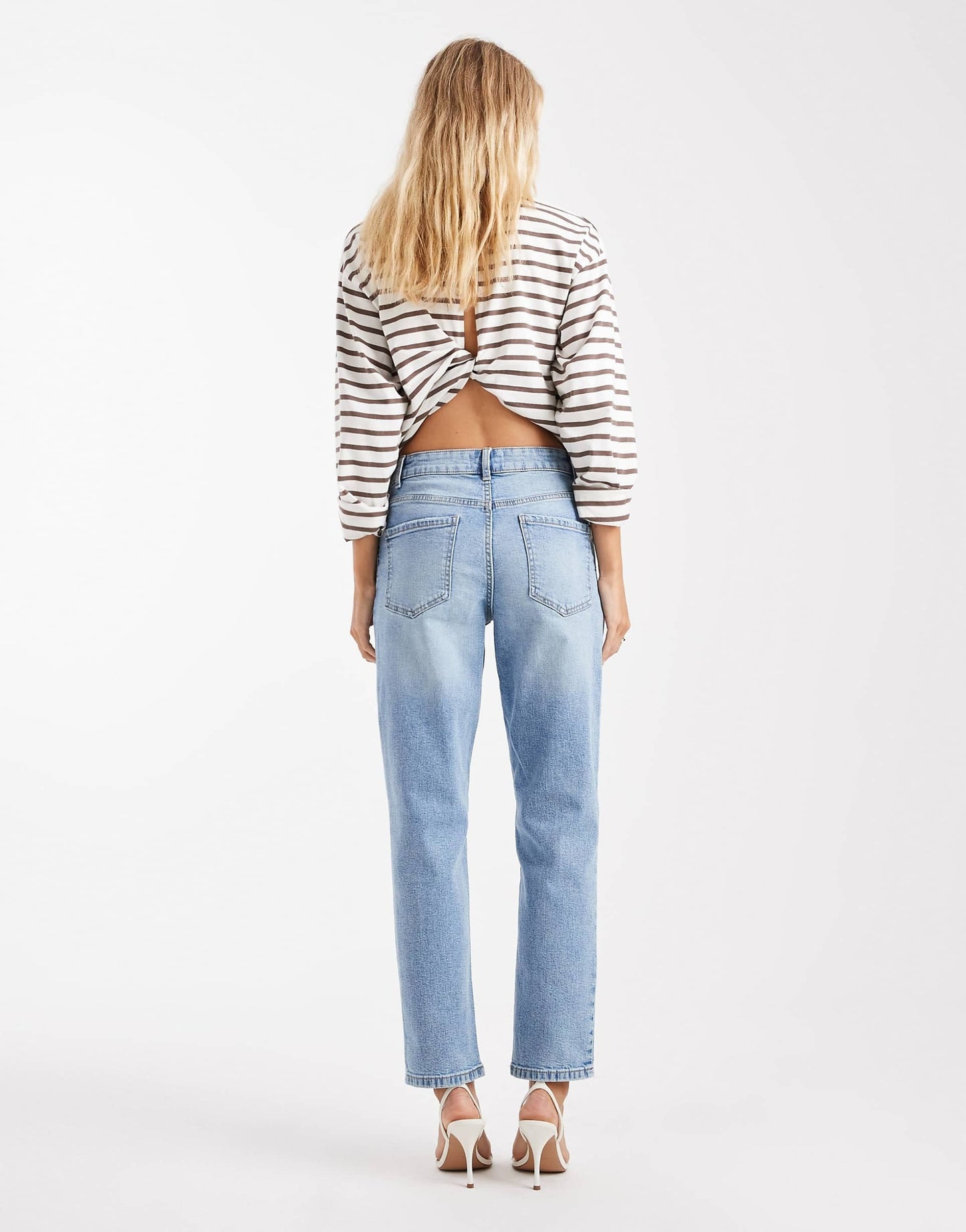 Mom Jeans in Mid Blue – High Waist Vintage Fit Denim for Women in Pakistan | DENIMS