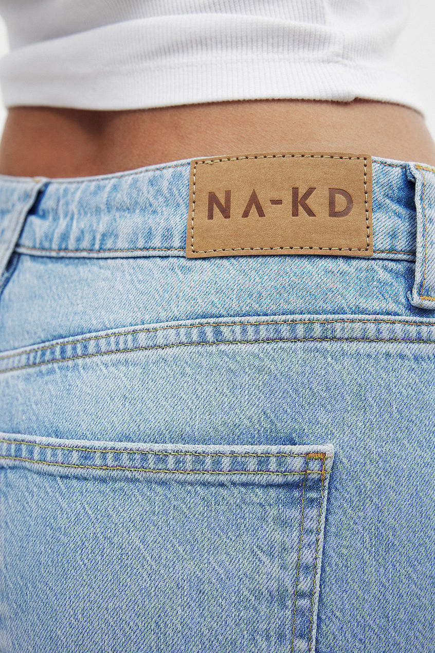 Women Straight Low Waist Jeans – Low-Rise Straight Leg Denim, Street-Ready Comfort | DENIMS