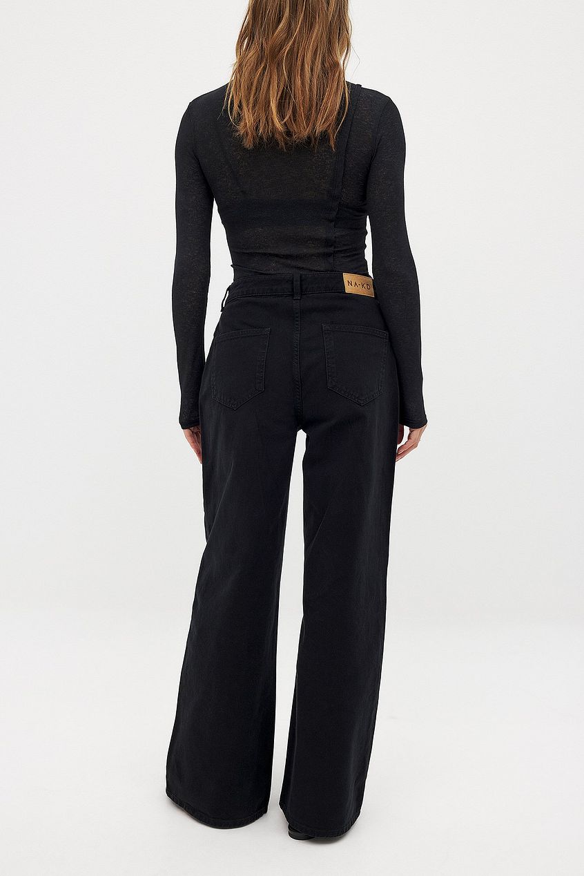 Women Wide Mid Waist Jeans – Mid-Rise Wide Leg Denim for Pakistani Women | DENIMS