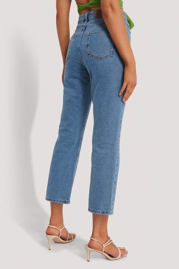 Straight Fit Mid-Rise Clean Look Stretchable Jeans