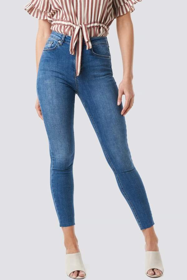 Women Mid-Rise Clean Look Stretchable Cropped Jeans