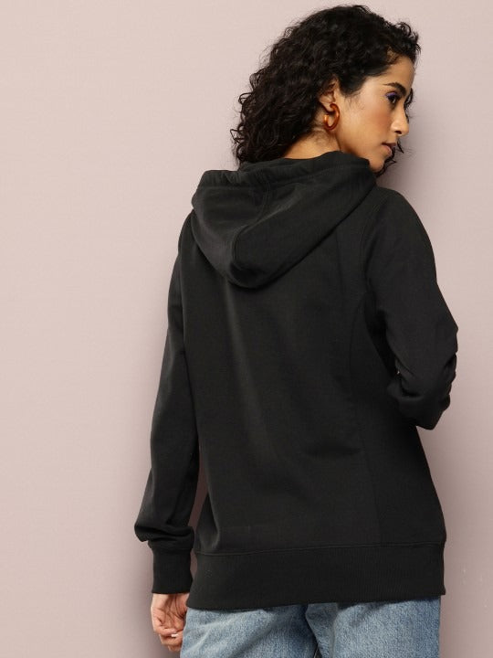 Women Hooded Zipper – Lightweight Breathable Zip-Up Hoodie for Pakistan | DENIMS