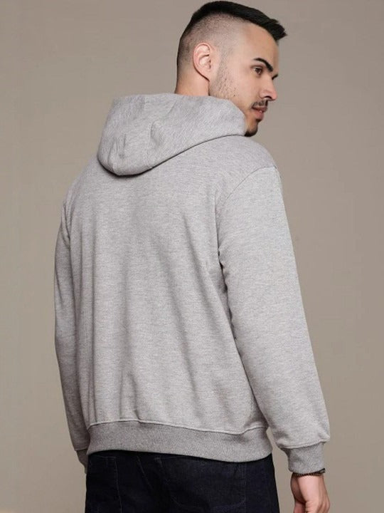 Hooded Pullover Sweatshirt for Men – Stylish & Comfortable Winter Wear in Pakistan
