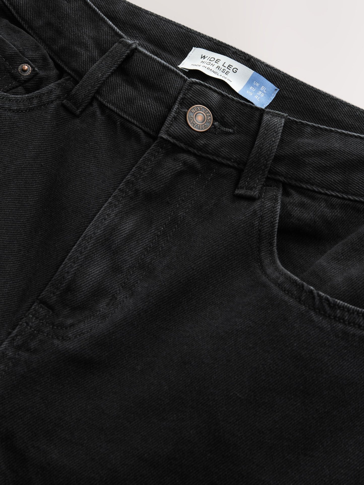 Women Black Wide Leg Jeans – Trendy High Waist Denim Pants for Pakistan | DENIMS