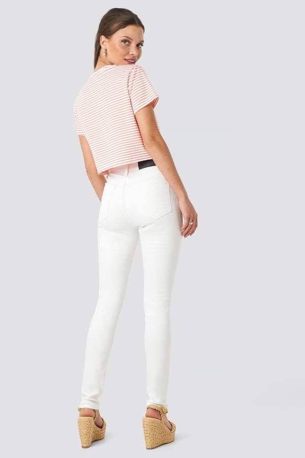 Women Super Skinny Fit Mid-Rise Clean Look Stretchable Jeans