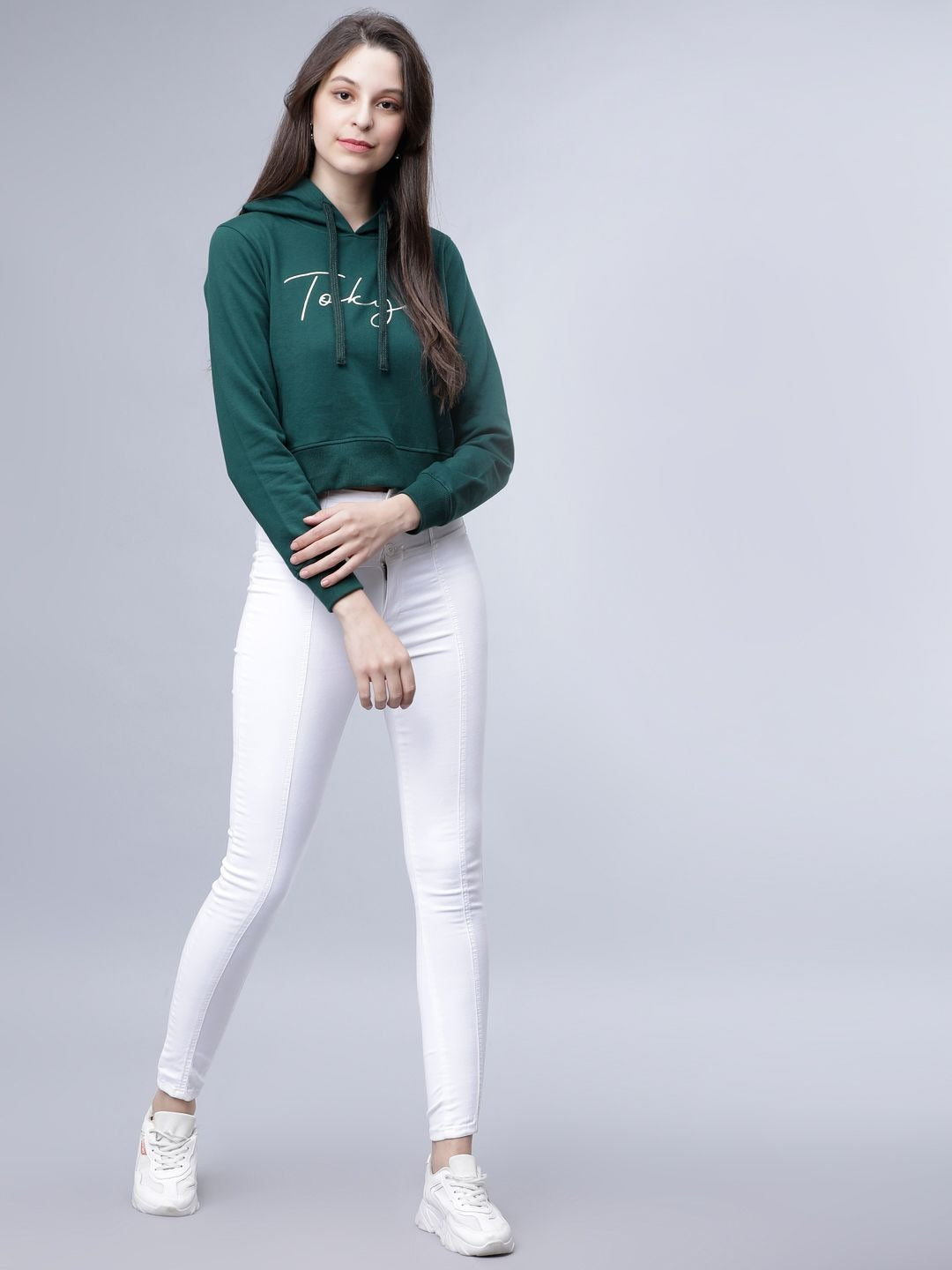 Women Green Printed Hooded Olive Green Hoodie – Stylish Winter Wear in Pakistan | DENIMS