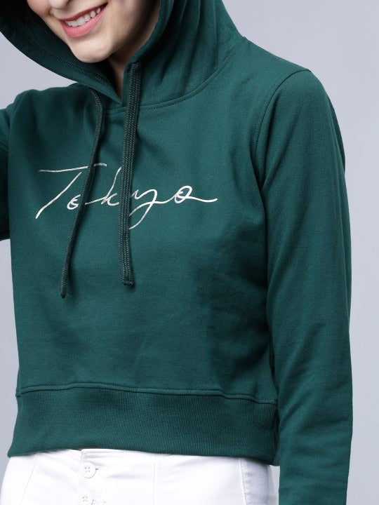 Women Green Printed Hooded Olive Green Hoodie – Stylish Winter Wear in Pakistan | DENIMS