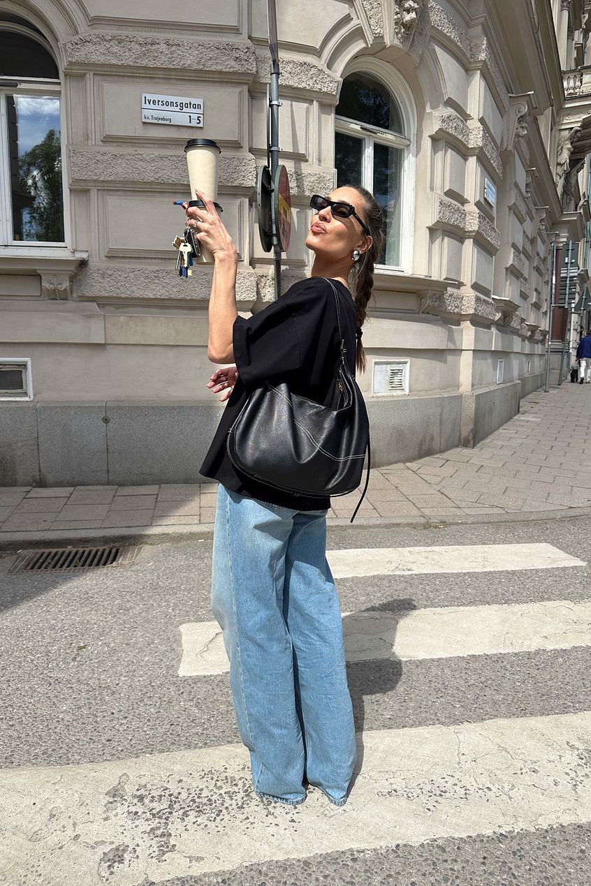 Wide High Waist Jeans for Women – Flattering High-Rise Wide-Leg Denim in Pakistan | DENIMS