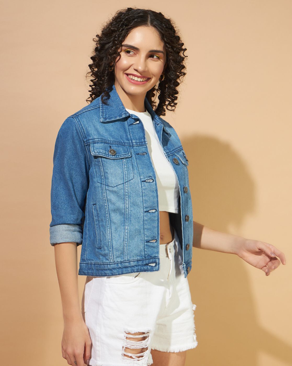 Women’s Light Blue Denim Jacket – Classic Elegance for Every Occasion