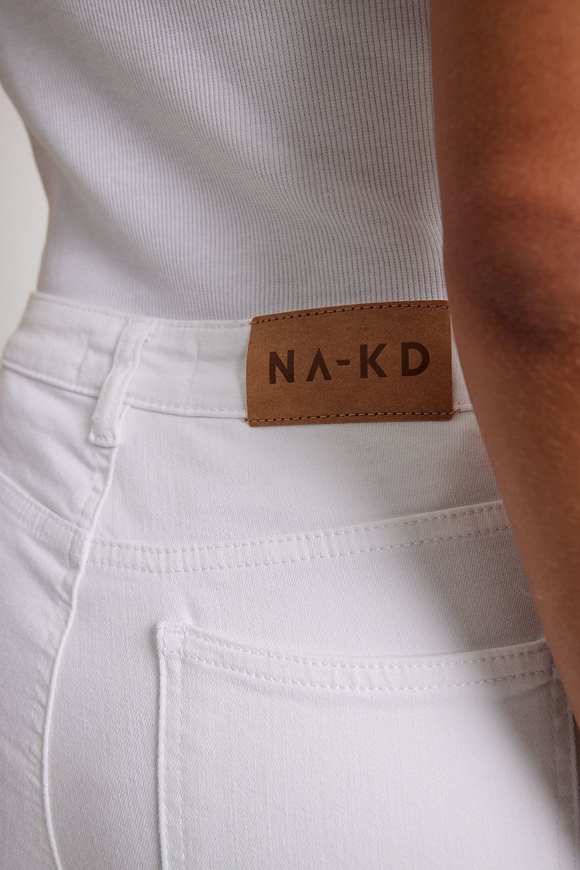 Flared High Waist Stretch Jeans - DENIMS