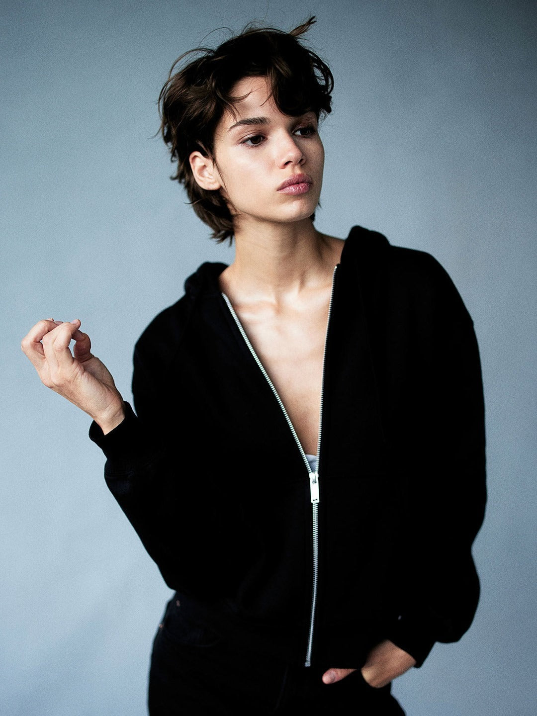 Zip-Through Hoodie for Women – Lightweight, Breathable Zip-Up Hoodie for Pakistan | DENIMS