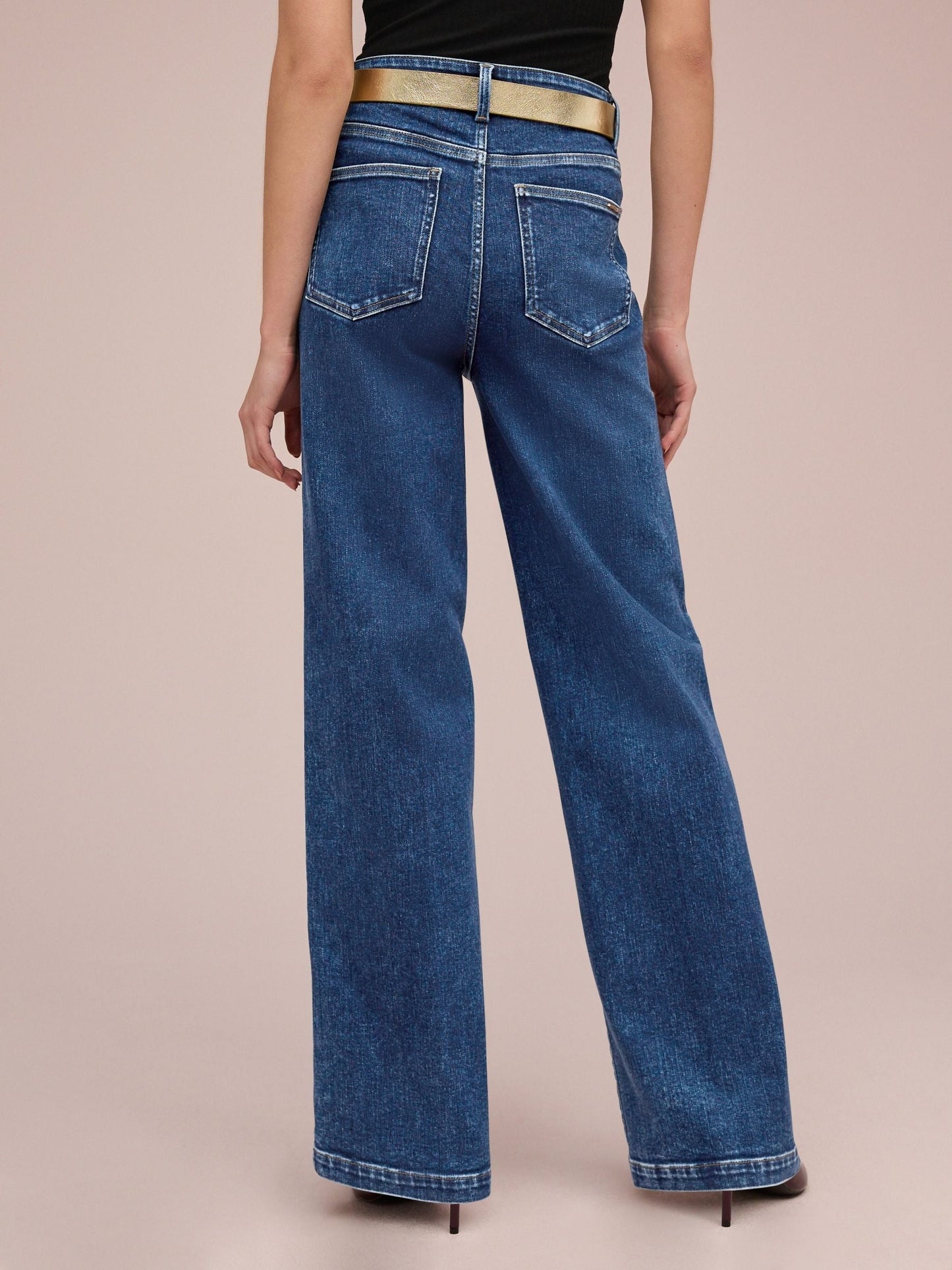 Women Dark Blue Wide Leg Jeans – Trendy High-Waist Denim for Everyday Wear in Pakistan | DENIMS