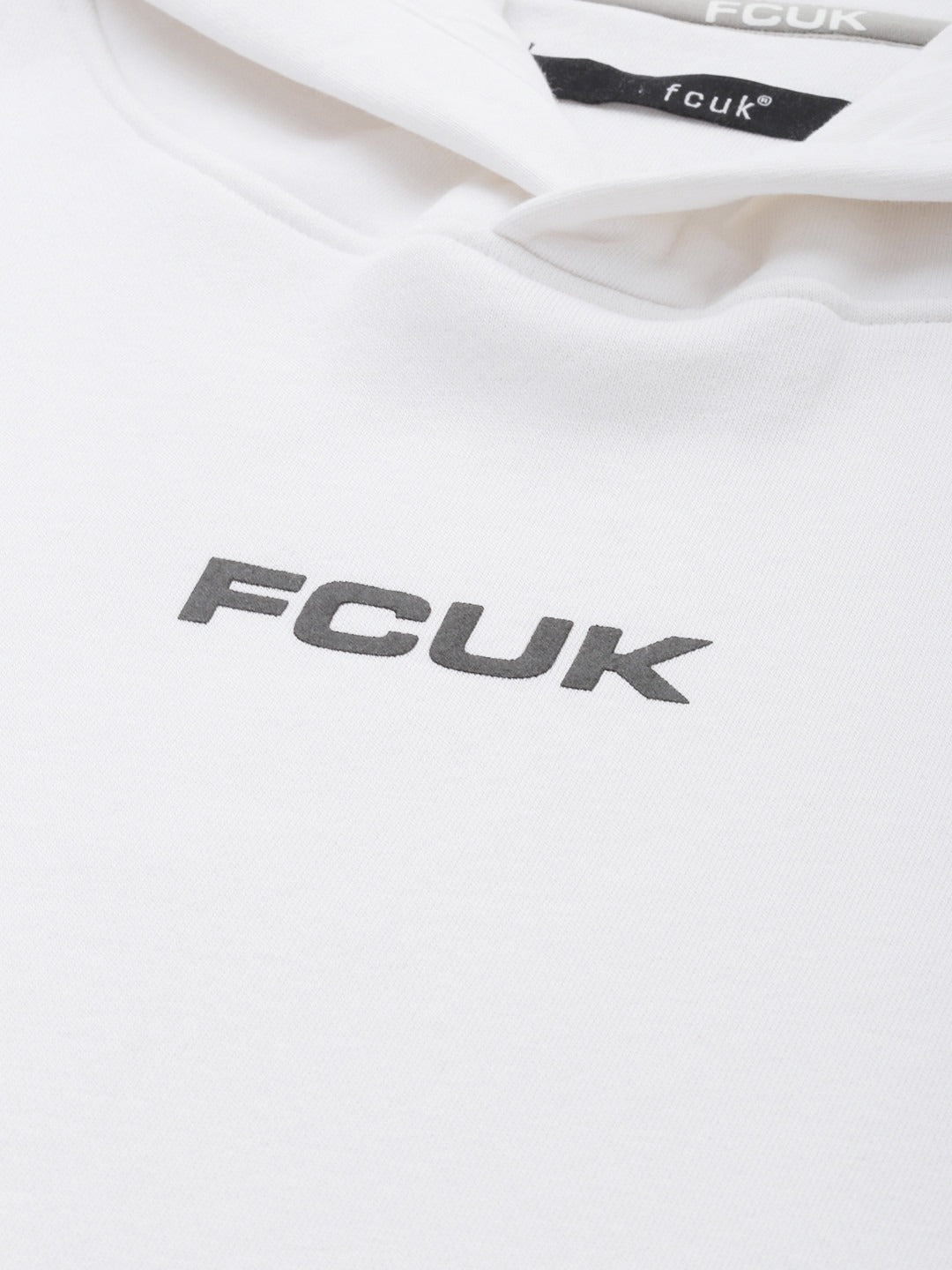 Men Hooded Sweatshirt – Stylish & Comfortable in Pakistan