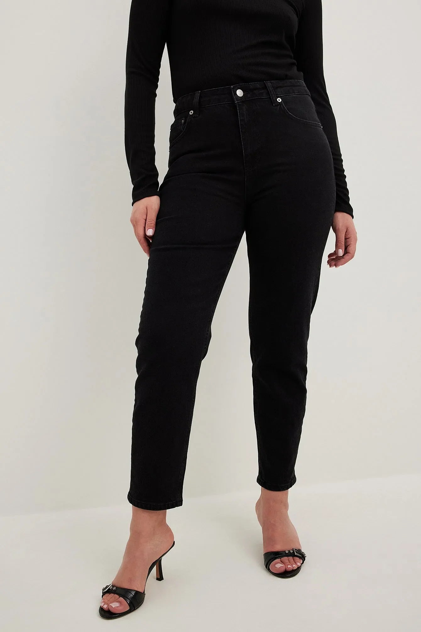 Classic Mom High Waist Jeans - Timeless Style & Comfort
