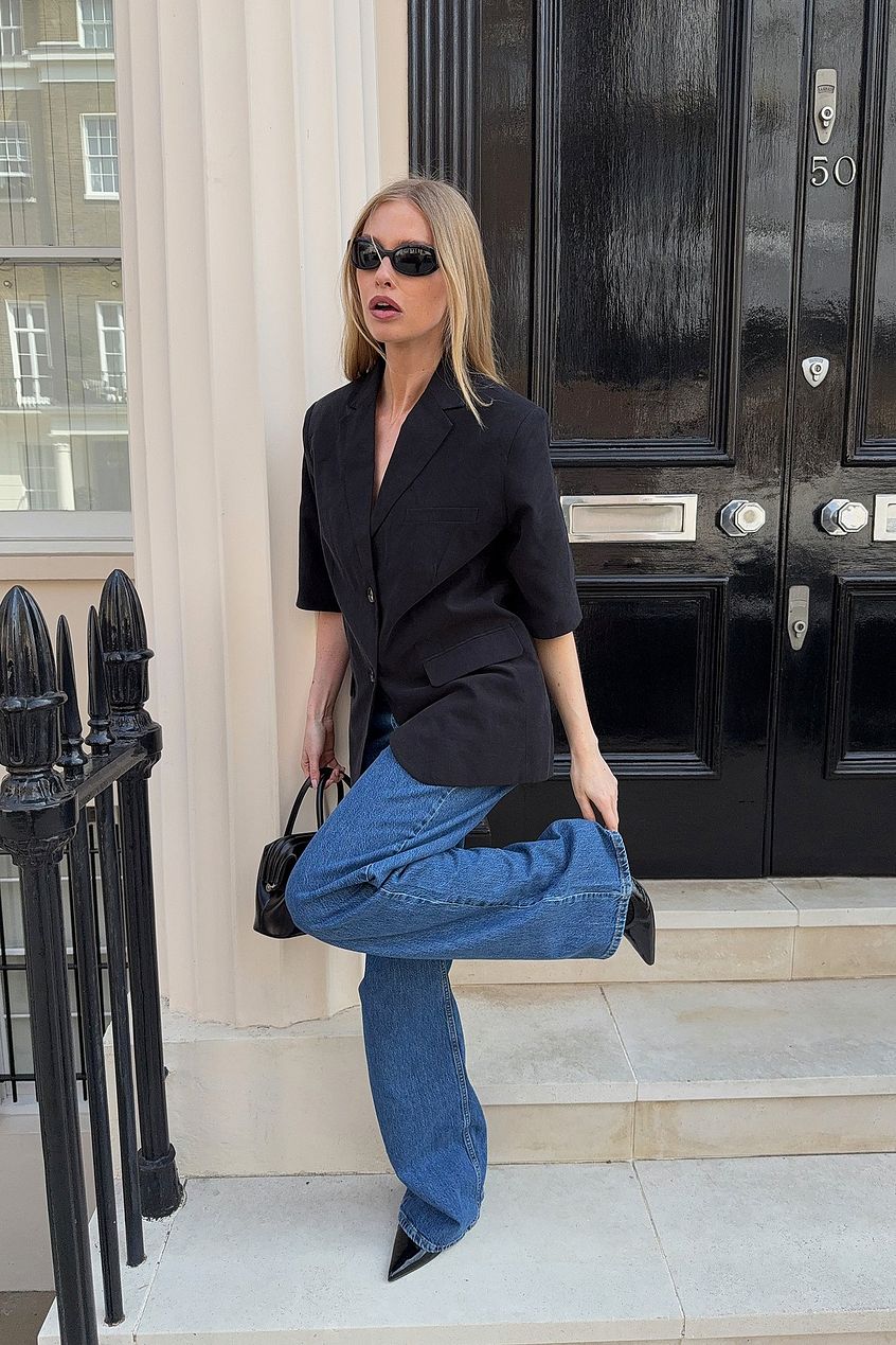 Women Low Waist Jeans – Trendy Low-Rise Denim for Men & Women in Pakistan | DENIMS