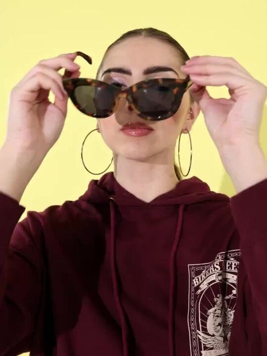 The Life Co. Graphic Printed Maroon Hooded Hoodie – Stylish & Comfortable Sweatshirt for Men & Women in Pakistan