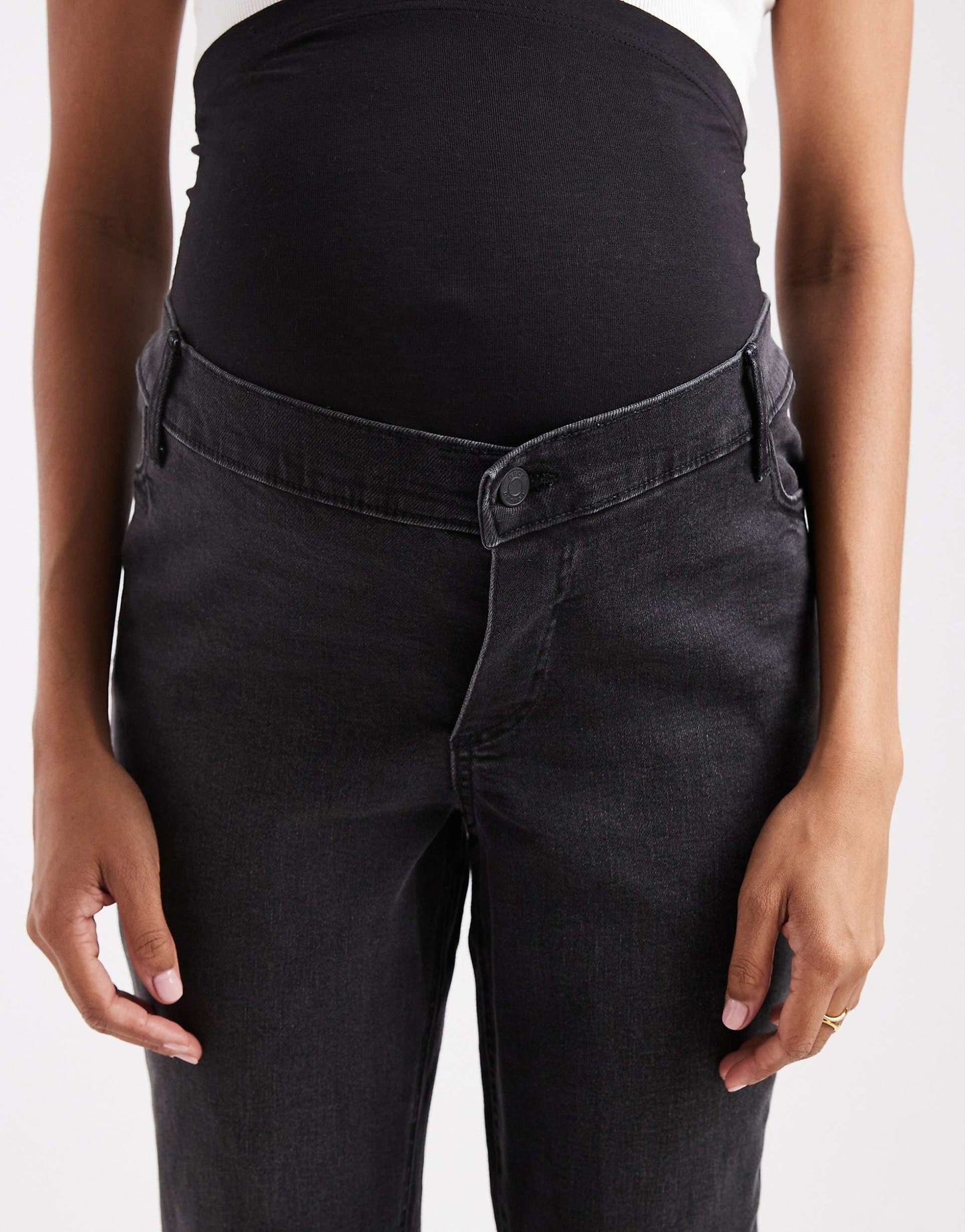 Mom Jeans in Washed Black – High-Waist Relaxed Fit Denim for Women in Pakistan | DENIMS