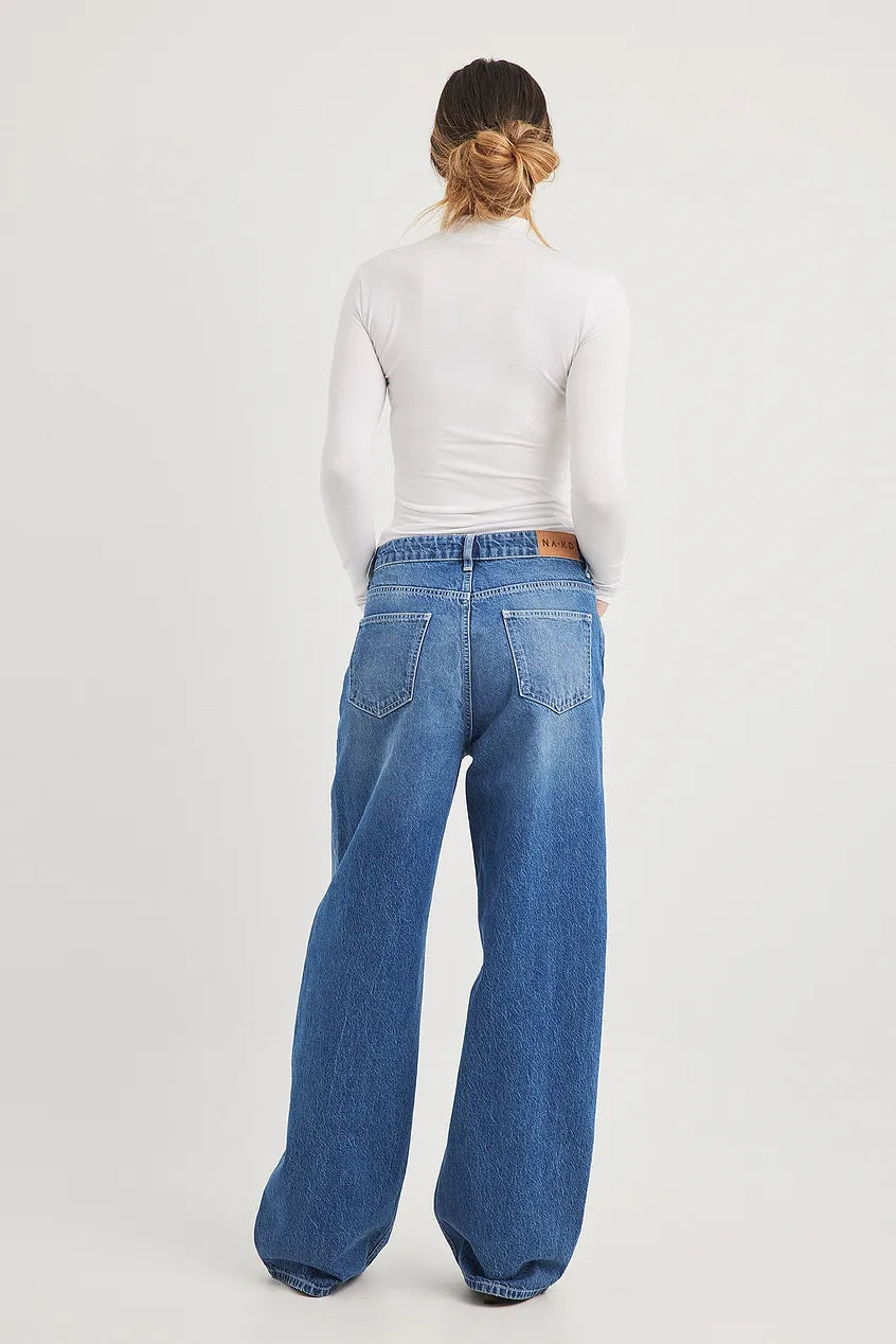 Wide Low Waist Jeans in Dark Blue - Trendy & Comfortable Denim