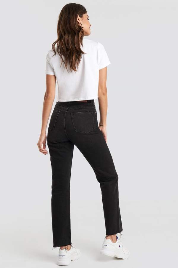 Women Skinny Fit Mid-Rise Slash Knee Stretchable Cropped Jeans