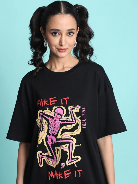 Men Halloween Graphic Print Round Neck Cotton T-Shirt – Stylish Festive Outfit in Pakistan | DENIMS