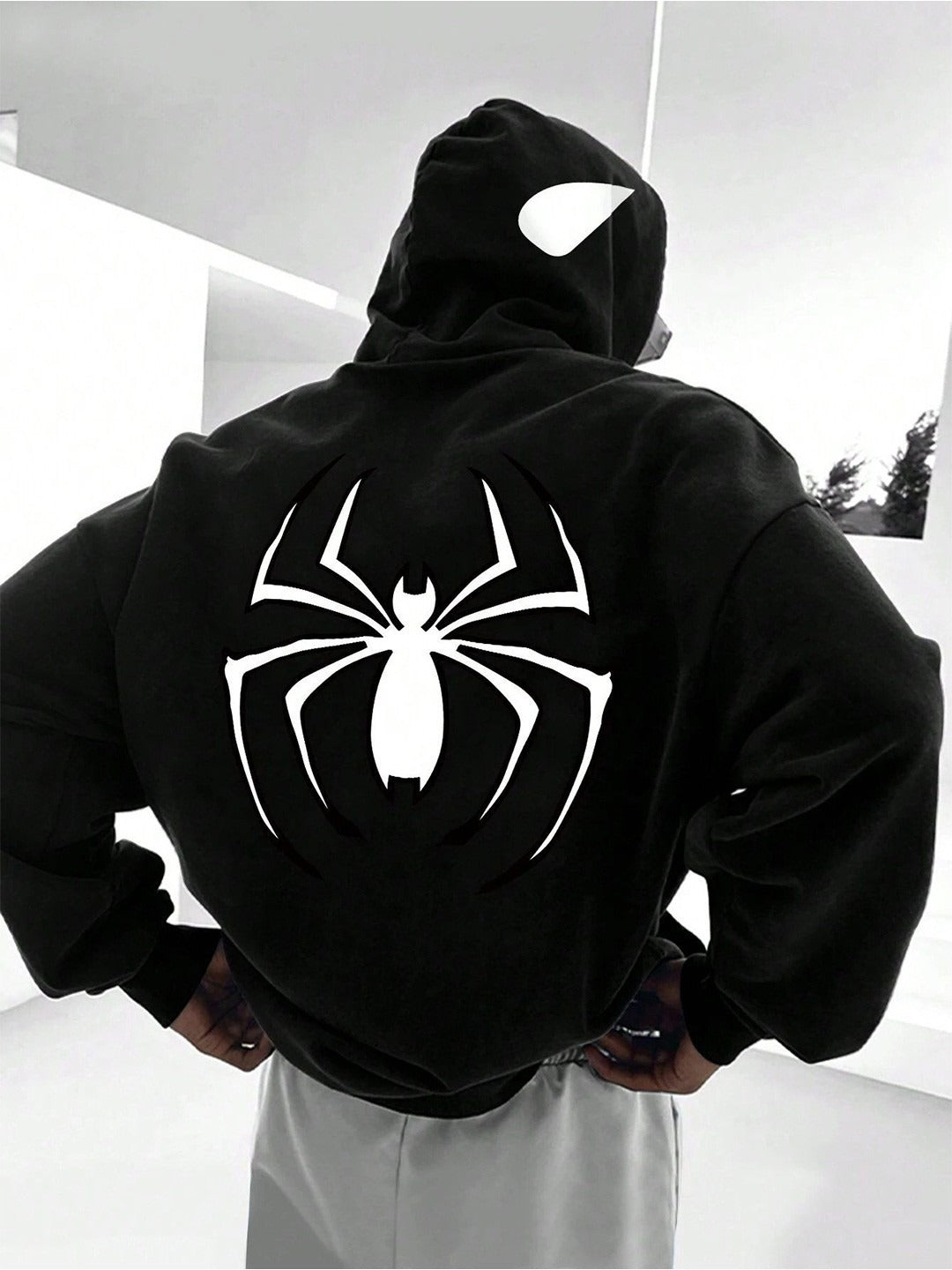 Women Spider Trap Printed Hooded Sweatshirt – Graphic Cotton Hoodie for Pakistan Streetwear