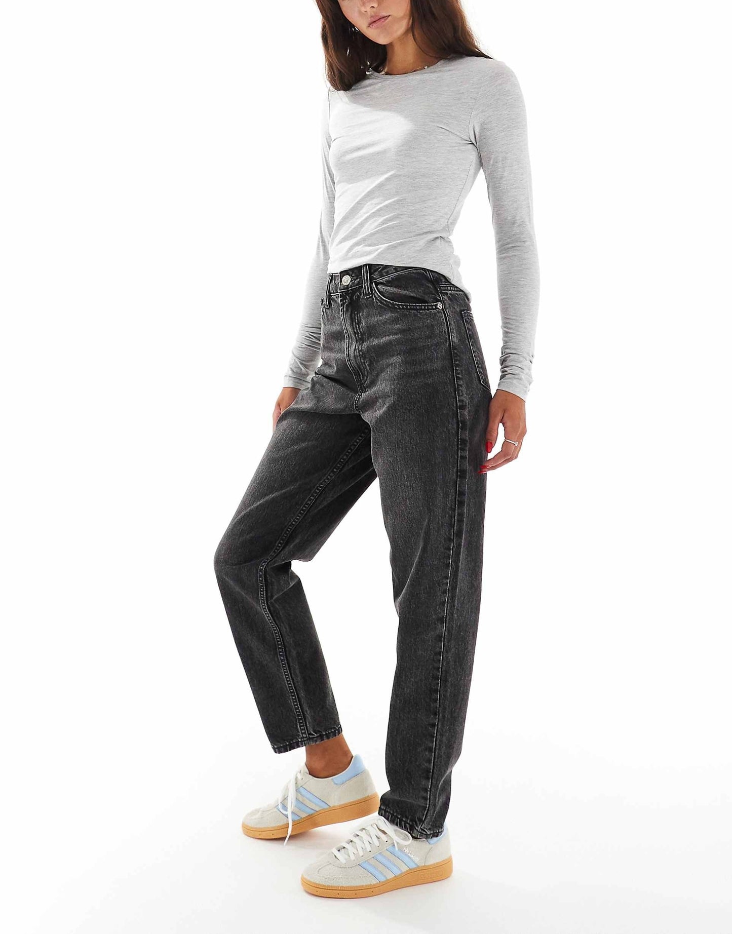 Mom Jeans in Black – High-Waist Comfort Fit Denim for Everyday Pakistani Style | DENIMS