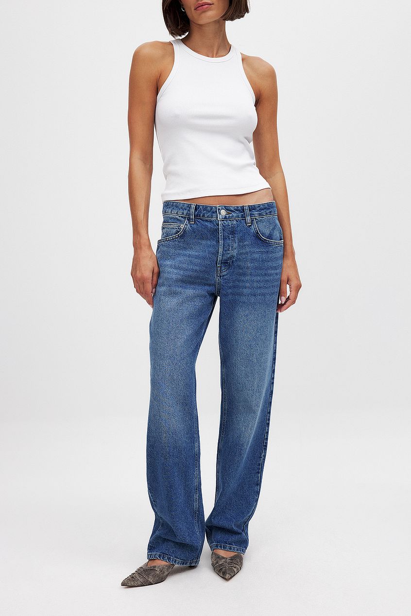 Women Straight Loose Fit Jeans – Classic Straight-Leg, Relaxed Comfort Denim for Pakistan | DENIMS