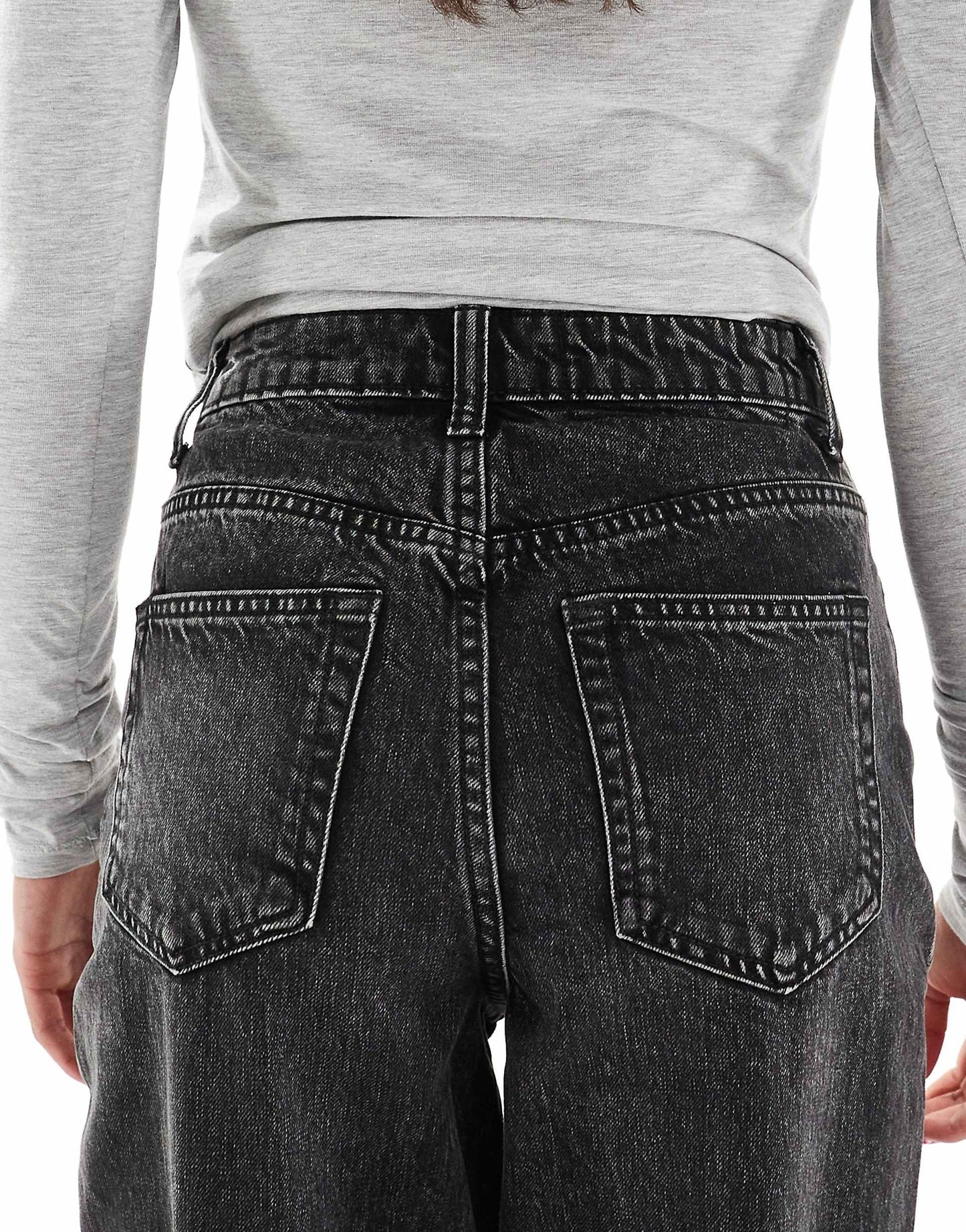 Mom Jeans in Black – High-Waist Comfort Fit Denim for Everyday Pakistani Style | DENIMS