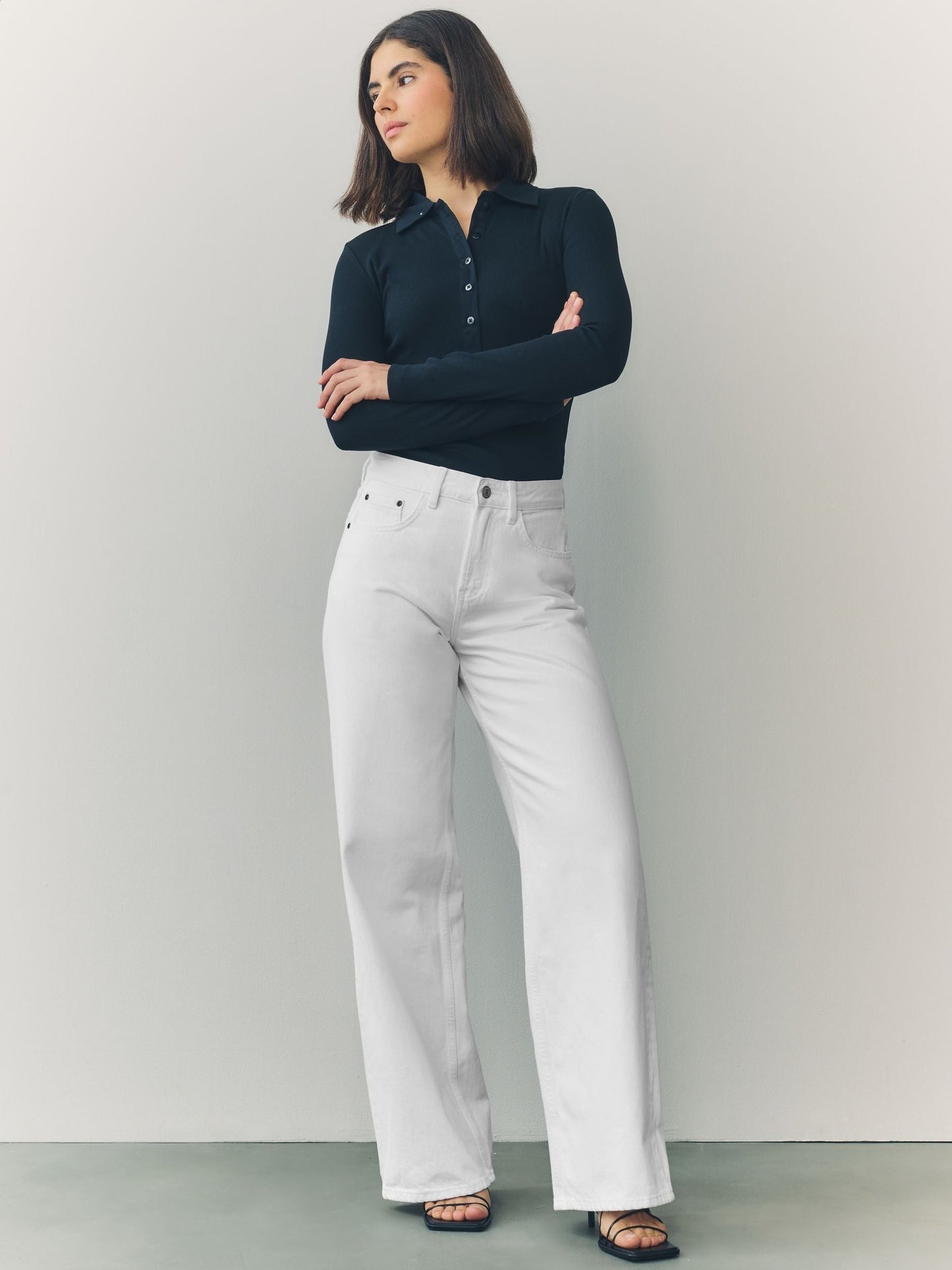 Women White Wide Leg Jeans – Elegant High Waisted Denim Pants for Stylish Outfits in Pakistan | DENIMS