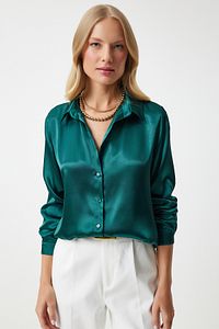Emerald Green Women’s Silk Shirt – Light & Flowing Elegance