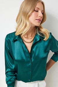Emerald Green Women’s Silk Shirt – Light & Flowing Elegance