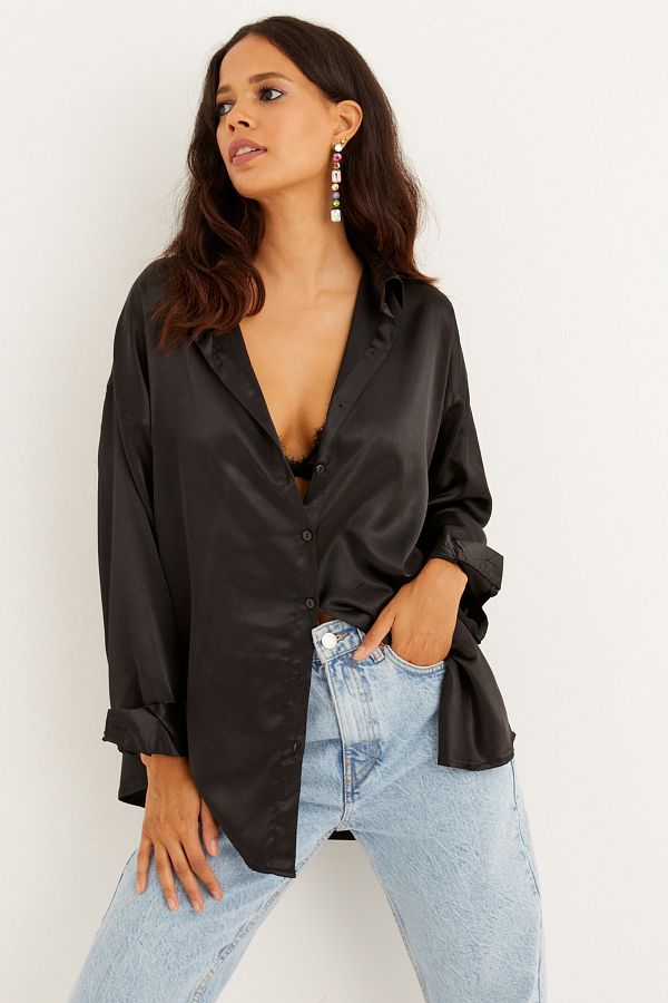 Cool & Sexy Oversized Black Silk Shirt – Effortless Chic
