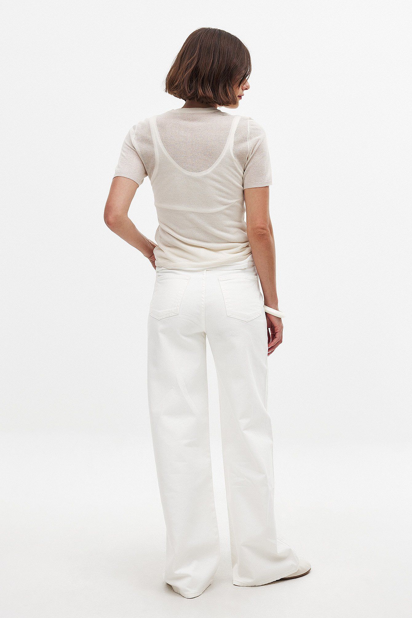 Wide High Waist Jeans for Women – Trendy, Comfortable & Flattering Fit | DENIMS Pakistan