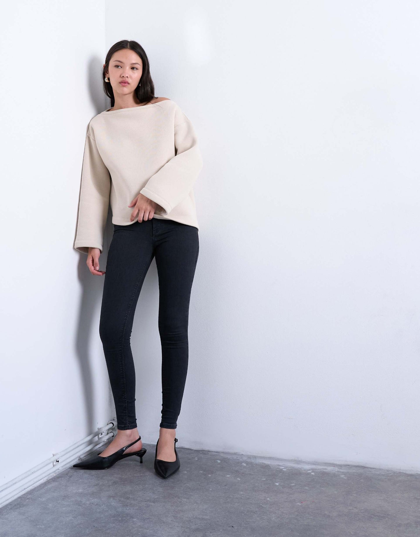 Women Skinny High Rise Jeans in Washed Black – Premium Stretch Fit | DENIMS