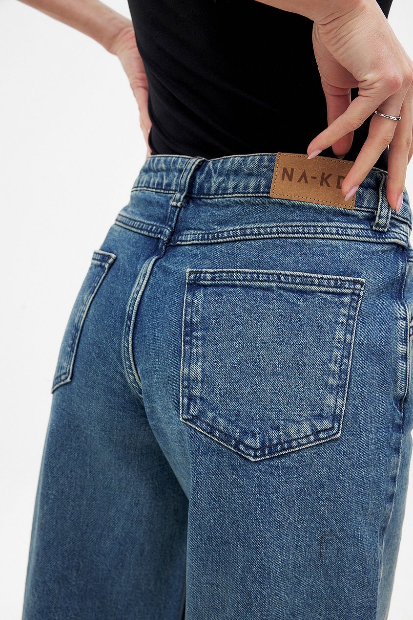 Women Low Waist Wide Leg Jeans with Seam Details – Trendy Low-Rise Baggy Denim, Structured Seams for Shape | DENIMS