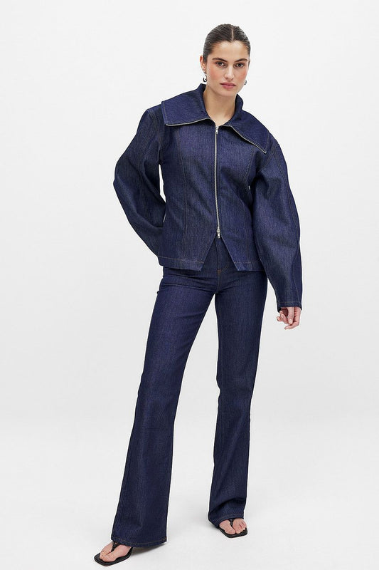 Women High Waist Flared Denim – Leg-Lengthening, Breathable Jeans for Pakistan | DENIMS