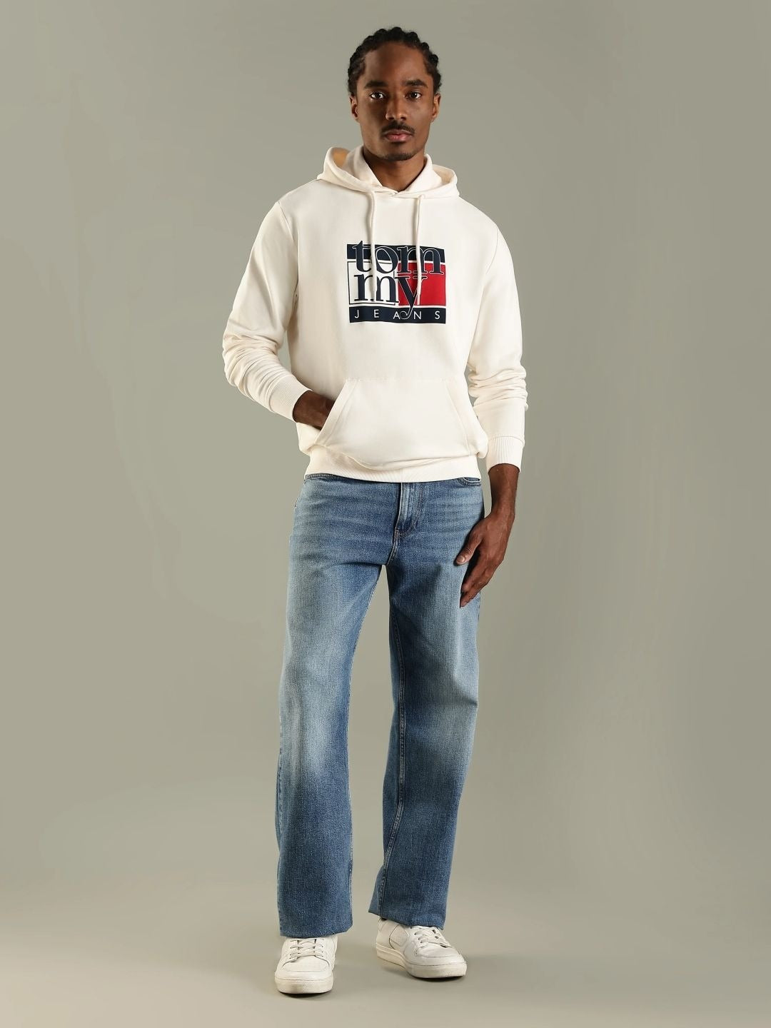 Men Printed Hooded Sweatshirt – Stylish Graphic Hoodie for Winter in Pakistan