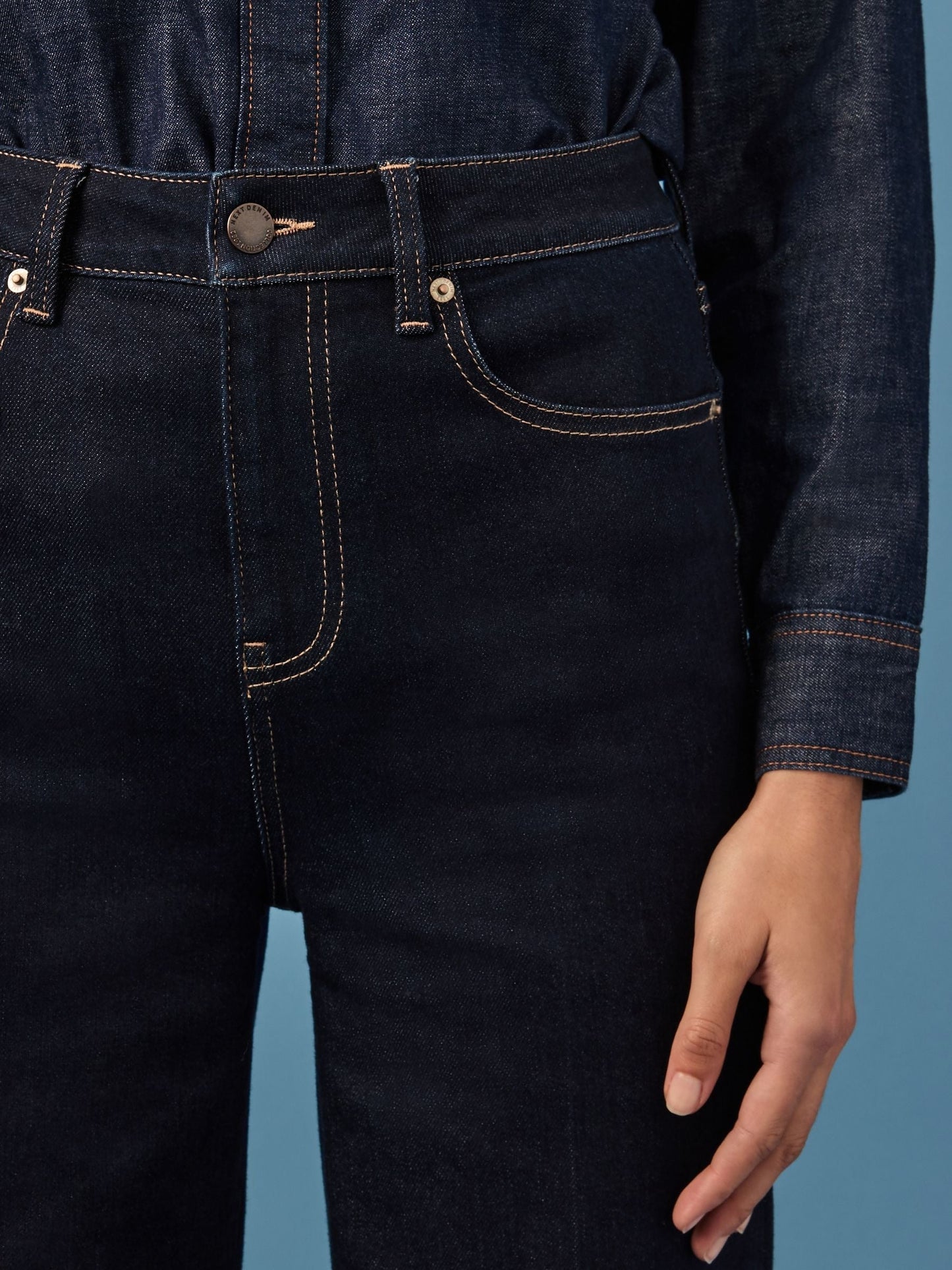 Women Rinse Blue Wide Leg Jeans – High Waist Loose Fit Denim for Everyday Wear in Pakistan | DENIMS