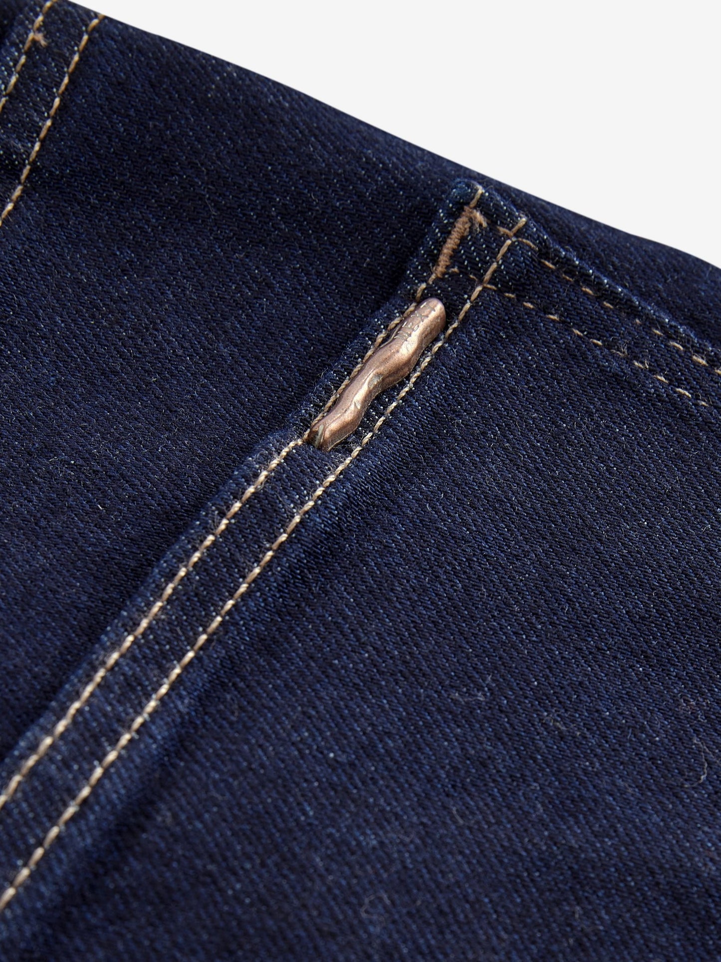 Women Rinse Blue Wide Leg Jeans – High Waist Loose Fit Denim for Everyday Wear in Pakistan | DENIMS